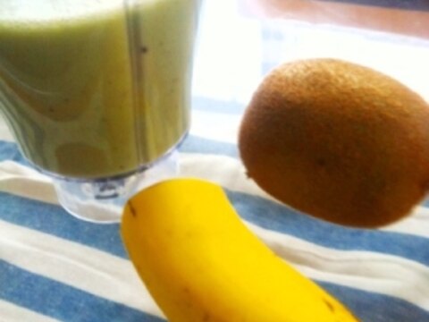 きょうのジュース キウイバナナヨーグルト レシピ 作り方 By Mocha もか 楽天レシピ きょうのジュース キウイバナナヨーグルト レシピ 作り方 By Mocha もか 楽天レシピ